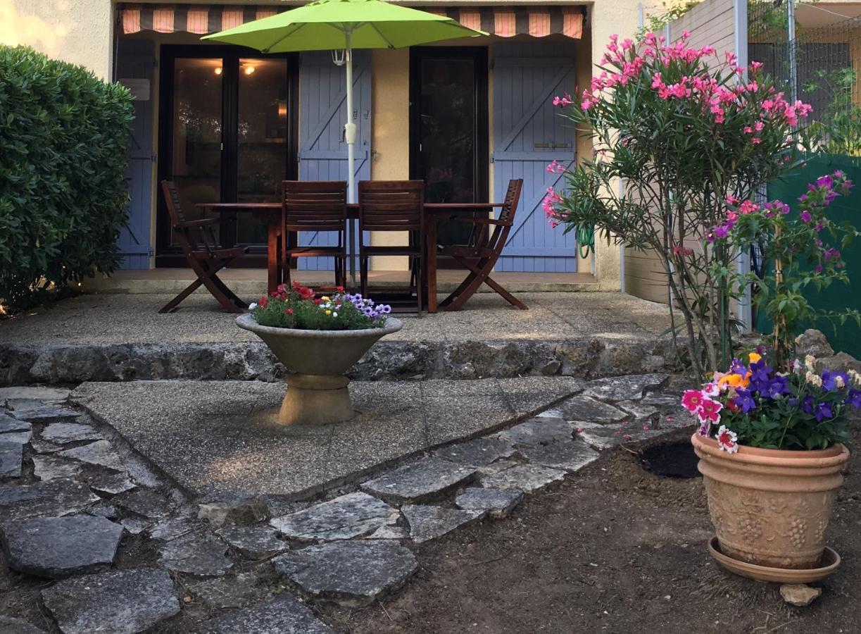 T2 Rez De Jardin 300M Plage De Beaucours Sanary Sur Mer 외부 사진