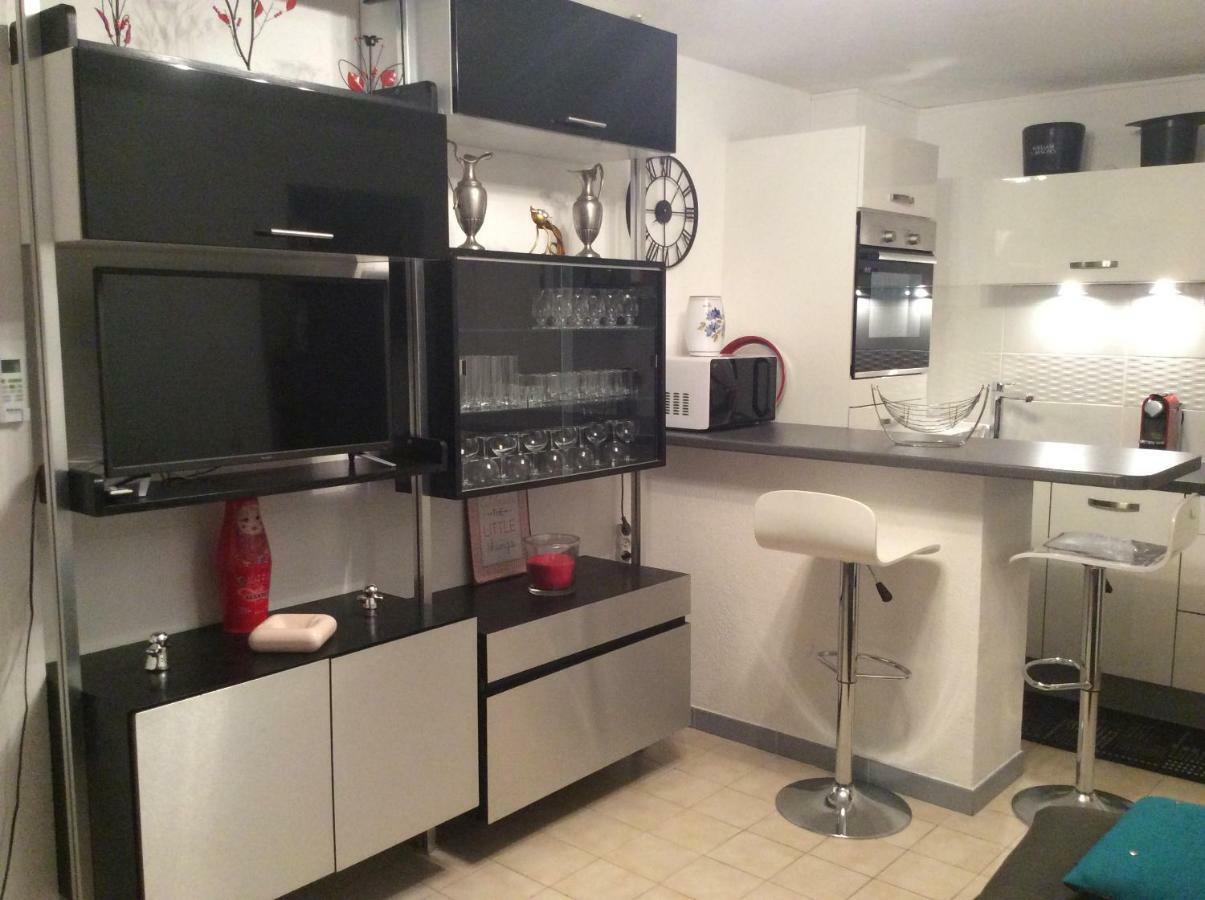 T2 Rez De Jardin 300M Plage De Beaucours Sanary Sur Mer 외부 사진